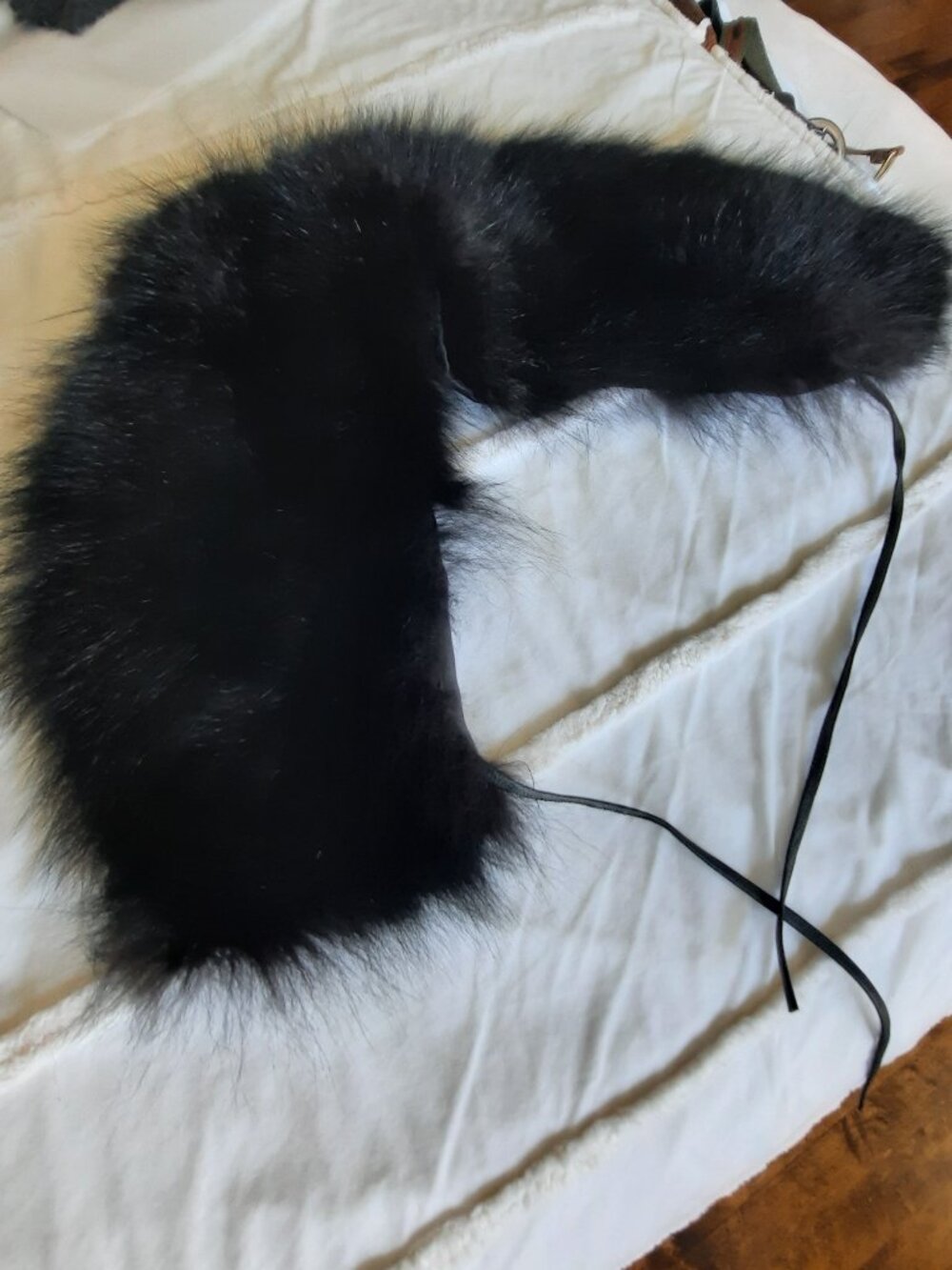 Genuine fur collar scarf with tie, vintage